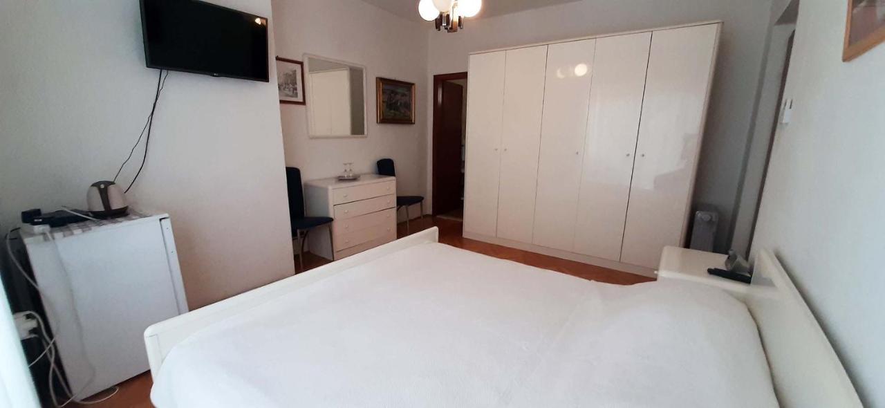 Rooms N&M Baška Voda Extérieur photo