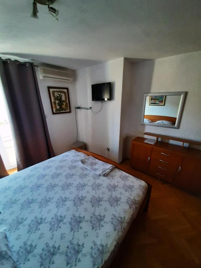 Rooms N&M Baška Voda Extérieur photo