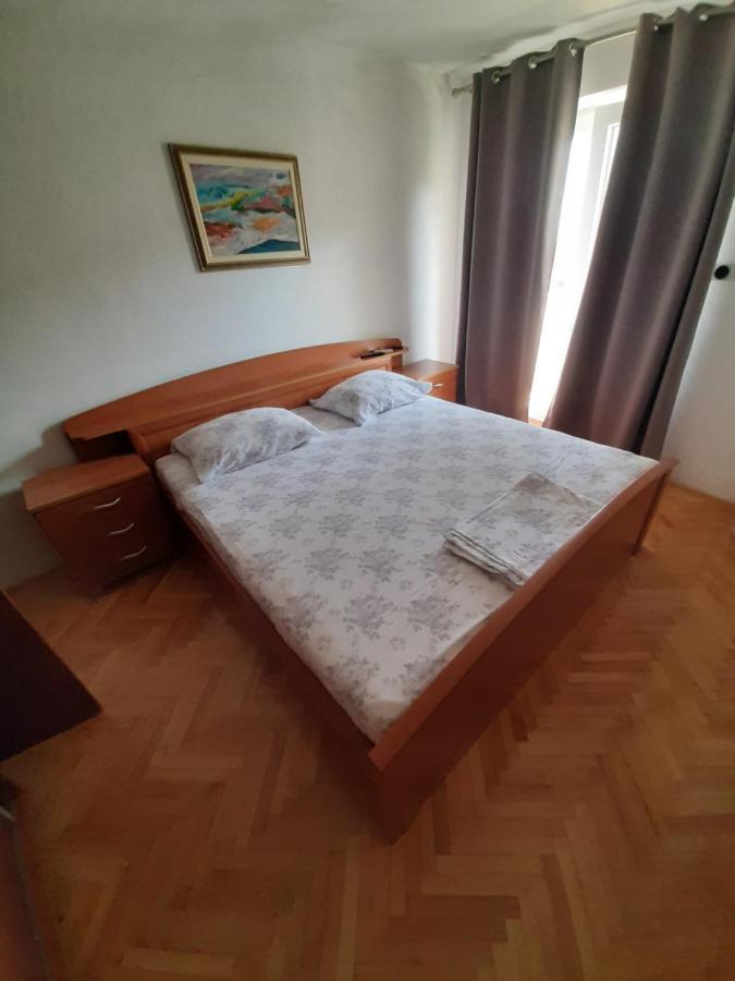 Rooms N&M Baška Voda Extérieur photo